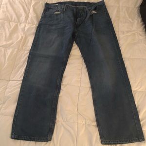 Levi Strauss & Co. 559
